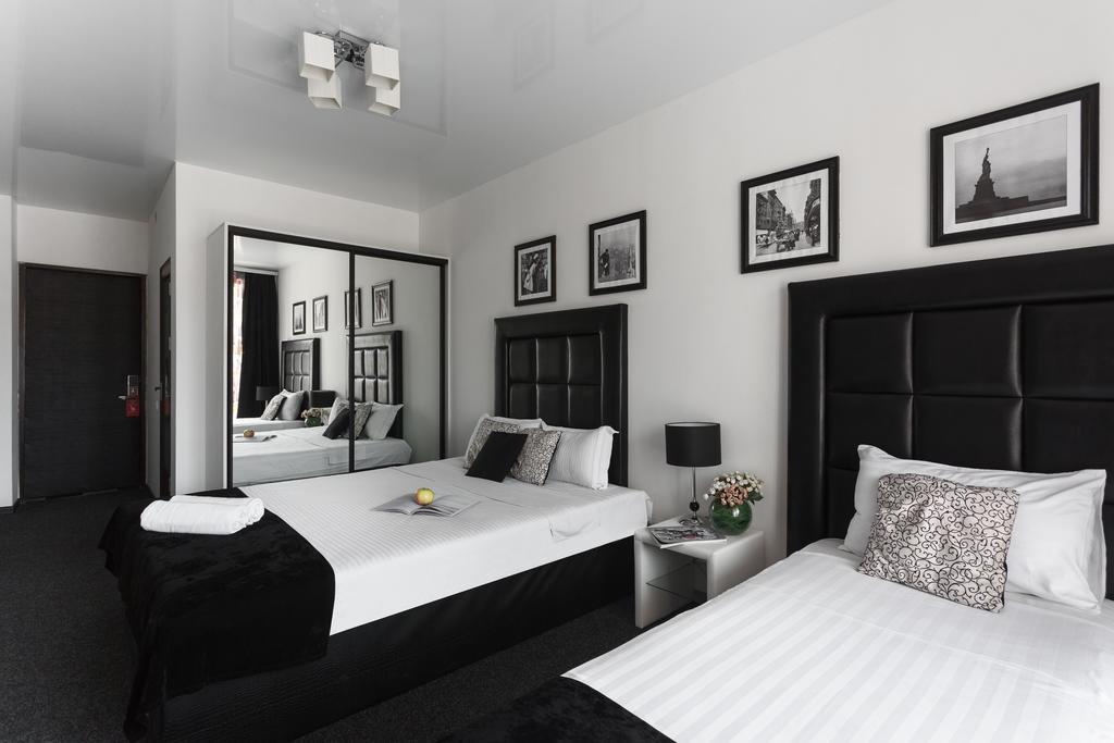 Hotel White House Brg コブルロ エクステリア 写真