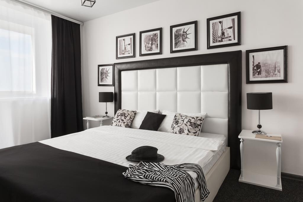 Hotel White House Brg コブルロ エクステリア 写真